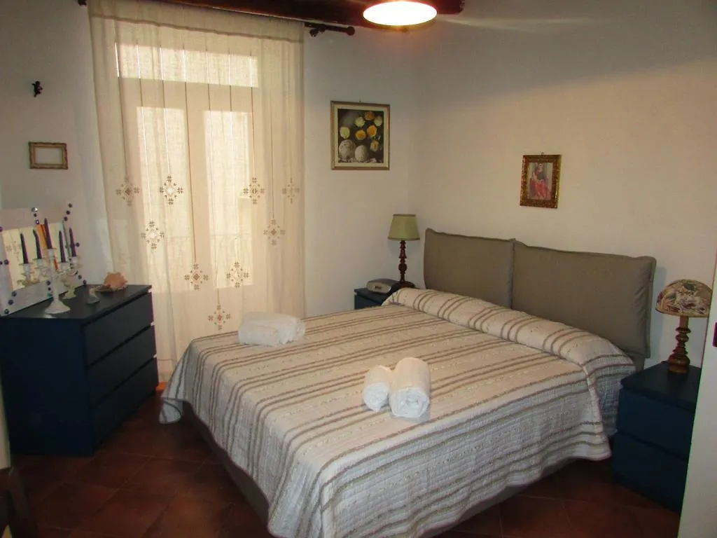 Apartment Ferienwohnung Il Balcone Di Gilda Cefalù